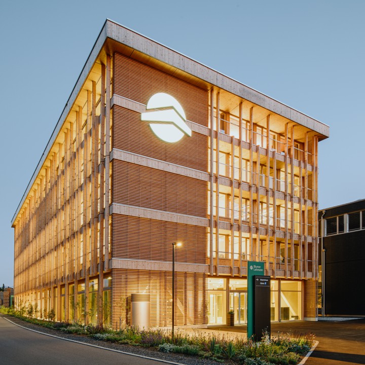 Web RGB PNG Stammhaus   fertiger Bau   Aussenansicht